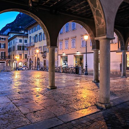 Nido Sui Tetti Di Riva Del Garda - Happy Rentals Riva del Garda Exterior foto